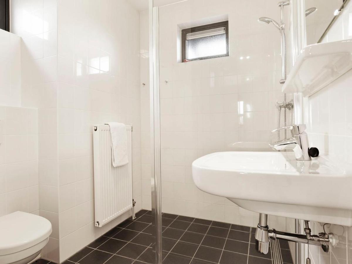 Landal Waterpark Sneekermeer Hotel Terherne Habitación foto
